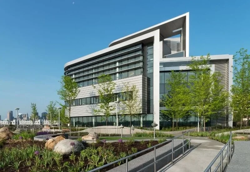 Do commercial architects handle renovation and remodeling?